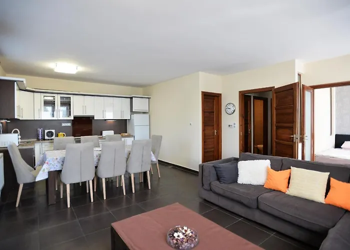 Family Deluxe Apartments